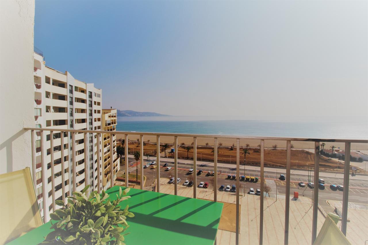 Sylvia 11D1 - Precioso Estudio En Primera Linea De Mar - Centrico - Terraza Vista Mar - Playa - Wifi Apartman Empuriabrava Kültér fotó