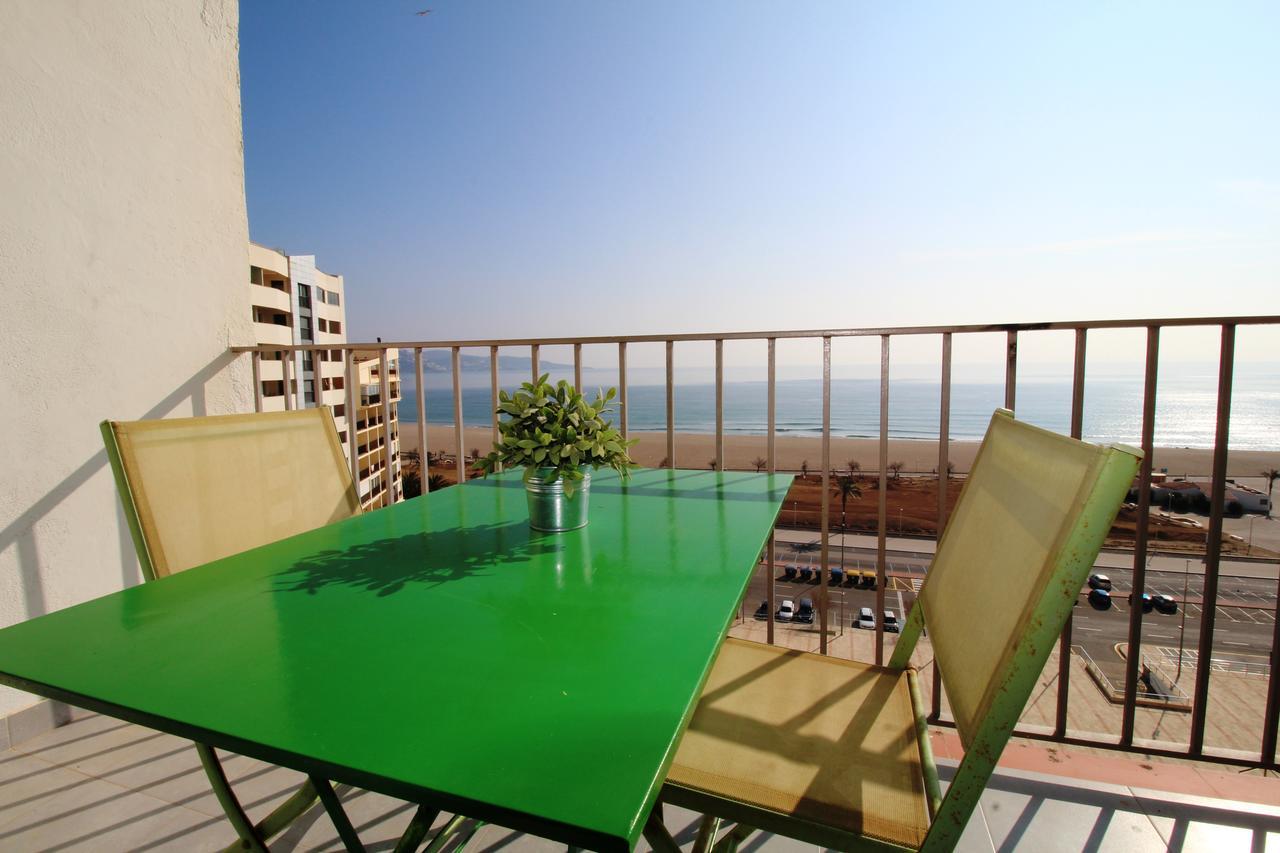 Sylvia 11D1 - Precioso Estudio En Primera Linea De Mar - Centrico - Terraza Vista Mar - Playa - Wifi Apartman Empuriabrava Kültér fotó