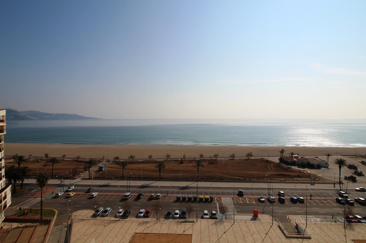 Sylvia 11D1 - Precioso Estudio En Primera Linea De Mar - Centrico - Terraza Vista Mar - Playa - Wifi Apartman Empuriabrava Kültér fotó